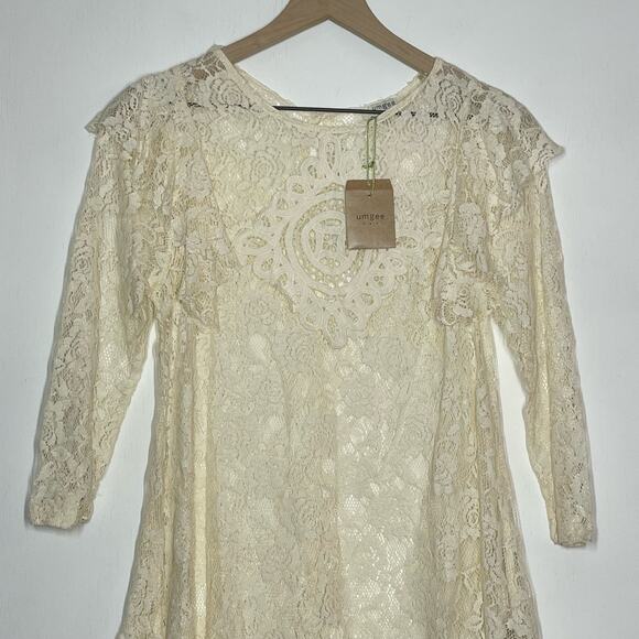 NEW UMGEE Floral Lace Top Women's Size Small Cream Crochet Ruffle 3/4 Sleeve - Picture 4 of 9